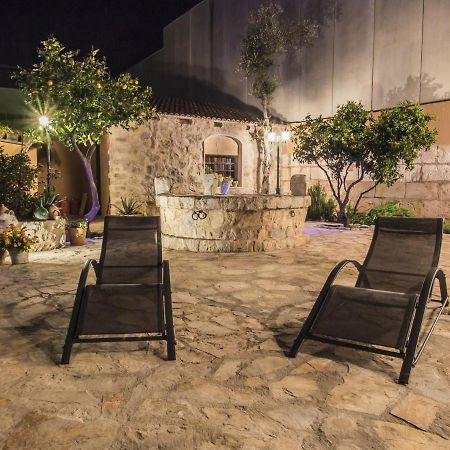 Villa Ca Na Pessina Sa Pobla Bagian luar foto
