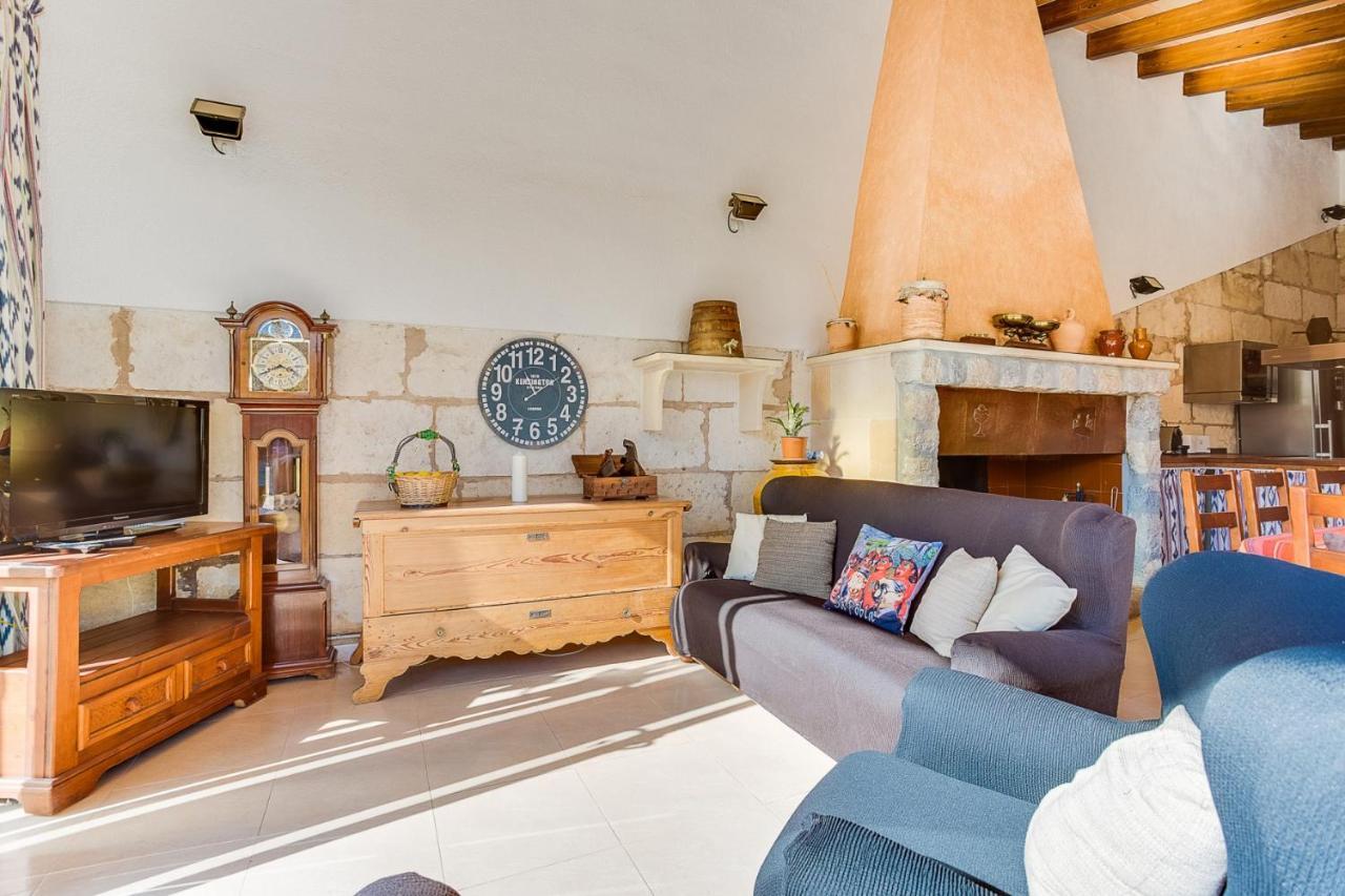 Villa Ca Na Pessina Sa Pobla Bagian luar foto