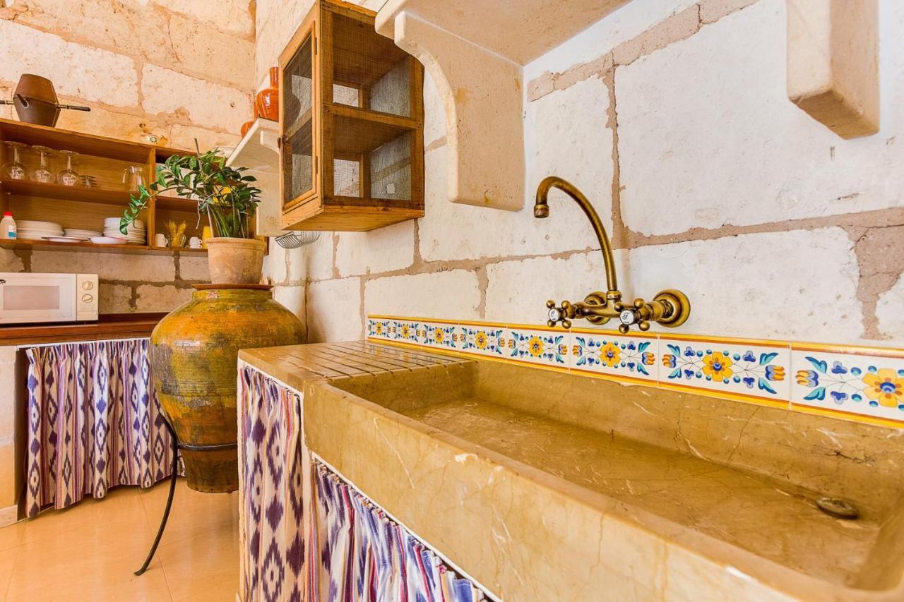 Villa Ca Na Pessina Sa Pobla Bagian luar foto