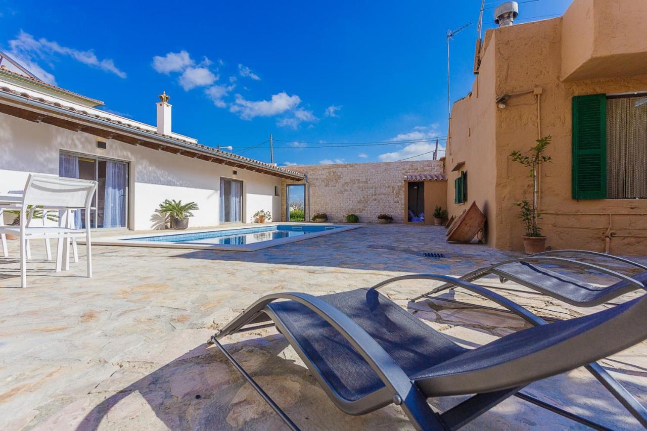Villa Ca Na Pessina Sa Pobla Bagian luar foto